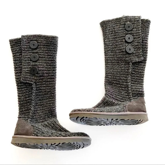 Ugg Classic Cardi Sweater Boots Size Seven Charcoal Metallic Shearling‎ Lined 7 - Picture 1 of 15